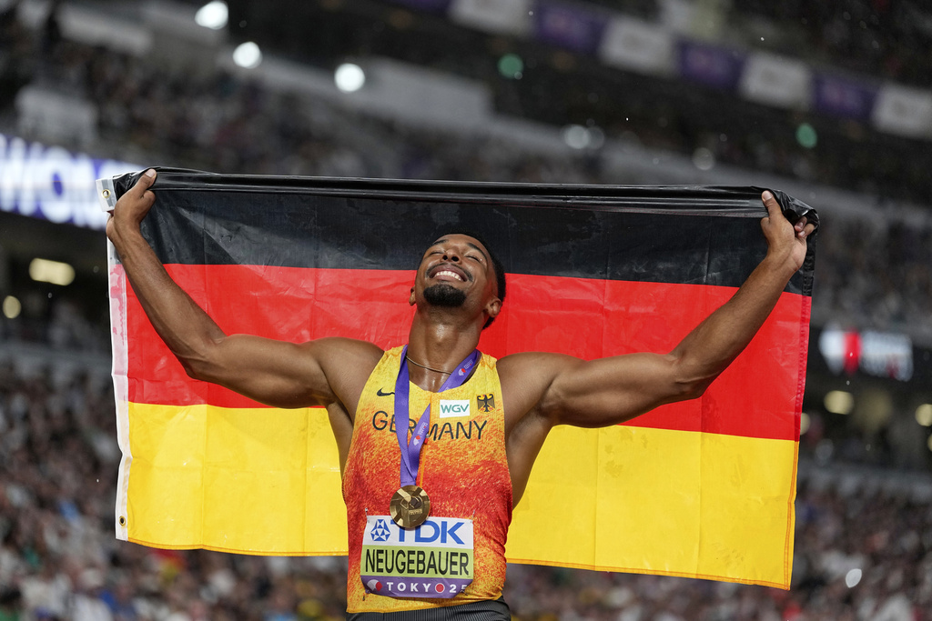 Germany's Leo Neugebauer celebrates winning the gold medal after the decathlon 1,500 meters at the World Athletics Championships in Tokyo, Sunday, Sept. 21, 2025. (AP Photo/Petr David Josek)