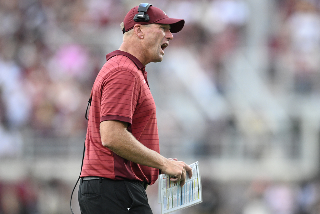 Alabama head coach Kalen DeBoer reacts on the sideline after a play during the second half of an NCAA college football game against Florida State, Saturday, Aug. 30, 2025, in Tallahassee, Fla. (AP Photo/Phelan M. Ebenhack)