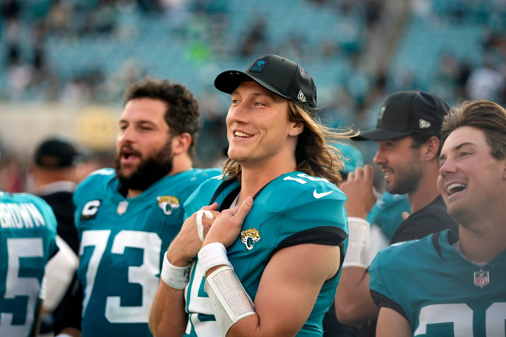 Jacksonville Jaguars quarterback Trevor Lawrence (16) looks on during the second half against the New York Jets an NFL football game, Sunday, Dec. 14, 2025, in Jacksonville, Fla. (AP Photo/John Raoux)