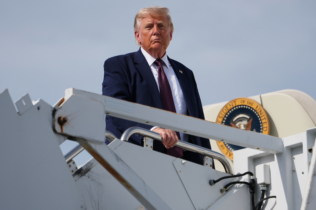 President Donald Trump boards Air Force One at Reading Regional Airport, Tuesday, June 23, 2026, in Reading, Pa. (AP Photo/Julia Demaree Nikhinson)