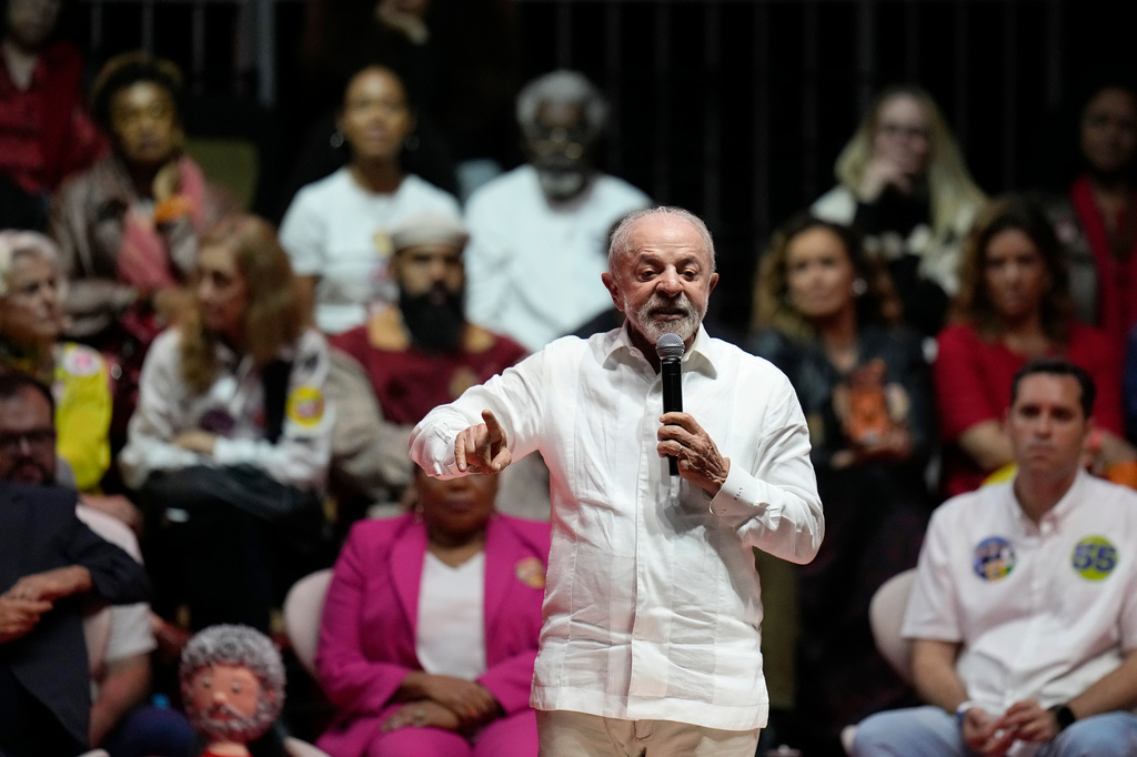 Brazilian President Luiz Inacio Lula da Silva, who is running for reelection, speaks during a campaign rally with artists in Rio de Janeiro, Wednesday, Sept. 23, 2026. (AP Photo/Silvia Izquierdo)
