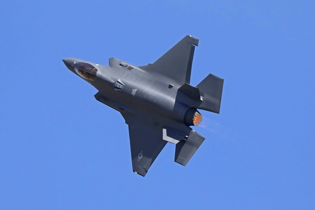 FILE - U.S. Air Force fighter aircraft F-35 performs aerobatic maneuvers on the third day of the Aero India 2025, a biennial event, at Yelahanka air base in Bengaluru, India, Wednesday, Feb. 12, 2025. (AP Photo/Aijaz Rahi, File)