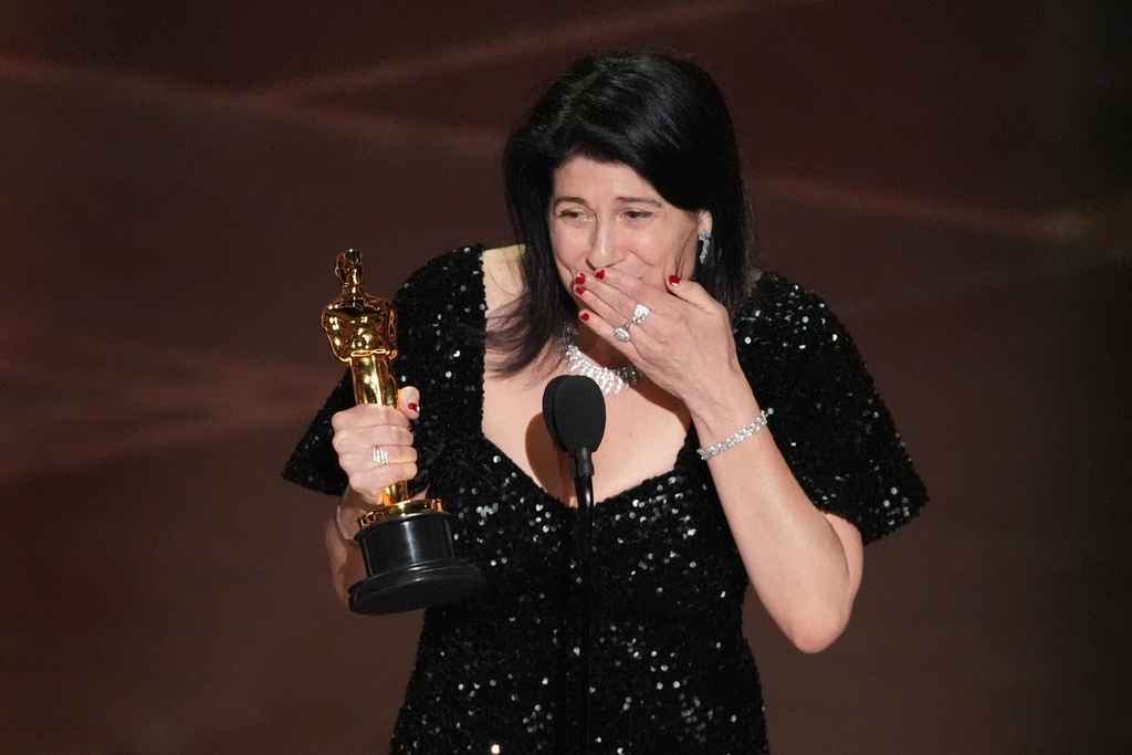 Cassandra Kulukundis accepts the award for casting for "One Battle After Another" during the Oscars on Sunday, March 15, 2026, at the Dolby Theatre in Los Angeles. (AP Photo/Chris Pizzello)