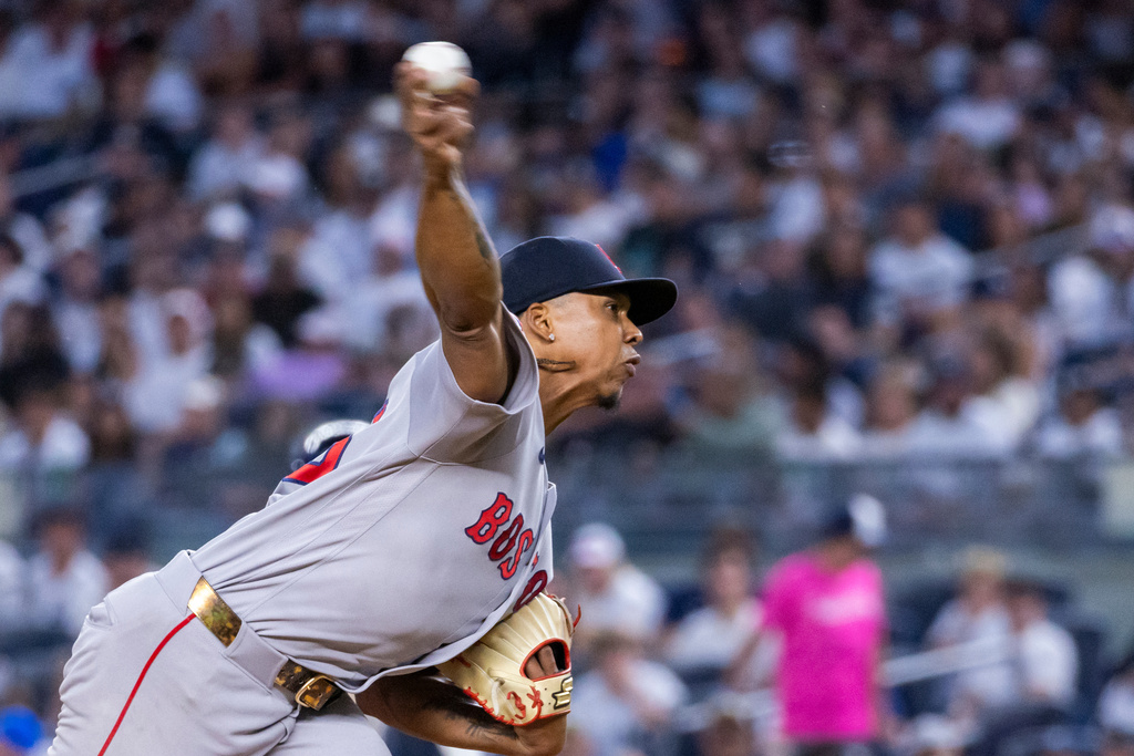 Boston Red Sox pitcher Brayan Bello throws in the second inning during the second baseball game of a doubleheader against the New York Yankees, Saturday, Aug. 29, 2026, in New York. (AP Photo/Corey Sipkin)