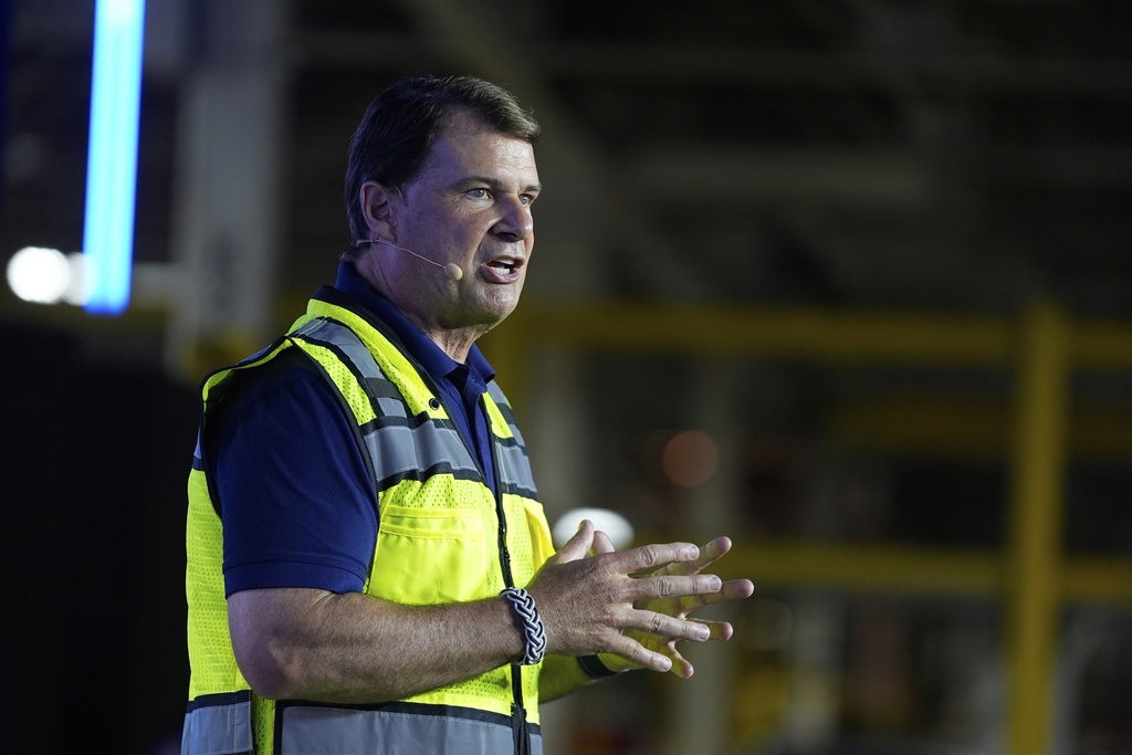 Ford CEO Jim Farley speaks at the Louisville Assembly Plant, Monday, Aug. 11, 2025, in Louisville, Ky. (AP Photo/Darron Cummings)
