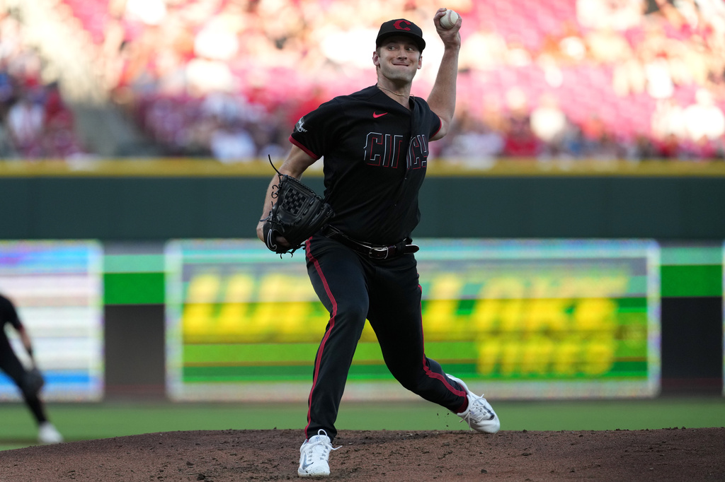 Cincinnati Reds pitcher Nick Lodolo delivers during the second inning of a baseball game against the Arizona Diamondbacks, Friday, June 12, 2026, in Cincinnati. (AP Photo/Kareem Elgazzar)