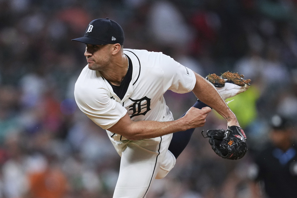 Detroit Tigers pitcher Jack Flaherty throws against the Cleveland Guardians during the fourth inning of a baseball game Wednesday, Sept. 17, 2025, in Detroit. (AP Photo/Paul Sancya)