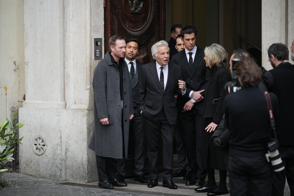 Giancarlo Giammetti arrives at the lying in state of fashion designer Valentino Garavani at the Valentino Garavani e Giancarlo Giammetti Foundation headquarters in central Rome, Wednesday Jan. 21, 2026. (AP Photo/Andrew Medichini)
