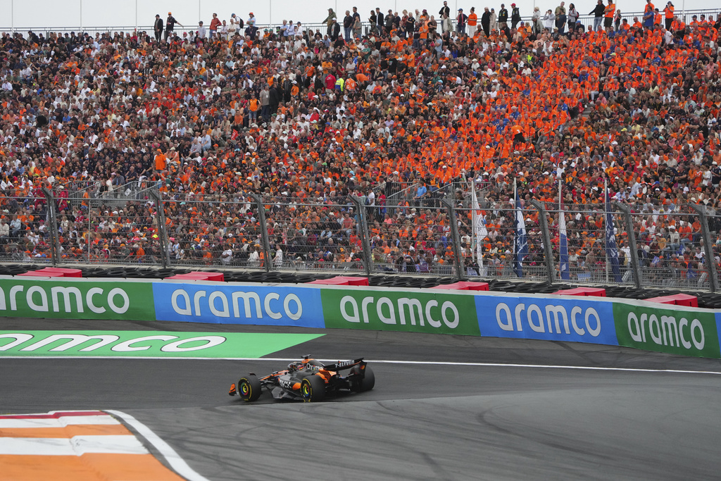 McLaren driver Oscar Piastri of Australia in action during the Formula One Dutch Grand Prix in Zandvoort, Netherlands, Sunday, Aug. 31, 2025. (AP Photo/Peter Dejong)