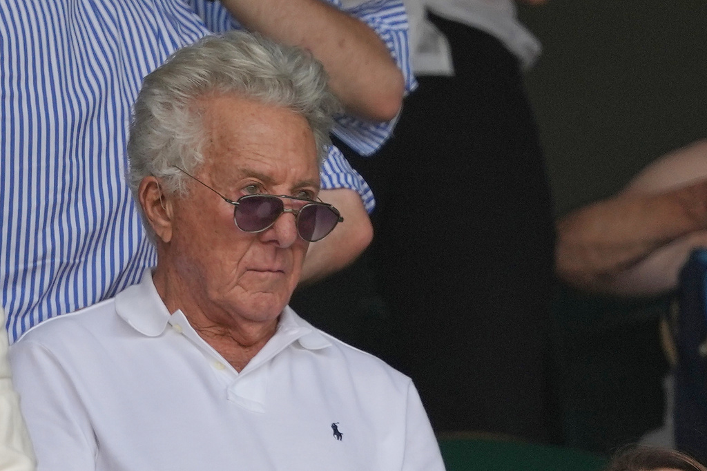 Actor Dustin Hoffman watches a Alexander Zverev of Germany defeats Arthur Fery of Britain during their men's singles semifinal match at the Wimbledon Tennis Championships in London, Friday, July 10, 2026. (AP Photo/Kirsty Wigglesworth)