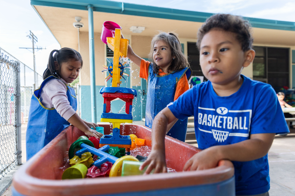 Students play during a TK class at First Street Elementary School in Los Angeles, on Wednesday, April 22, 2026. (AP Photo/Ethan Swope)