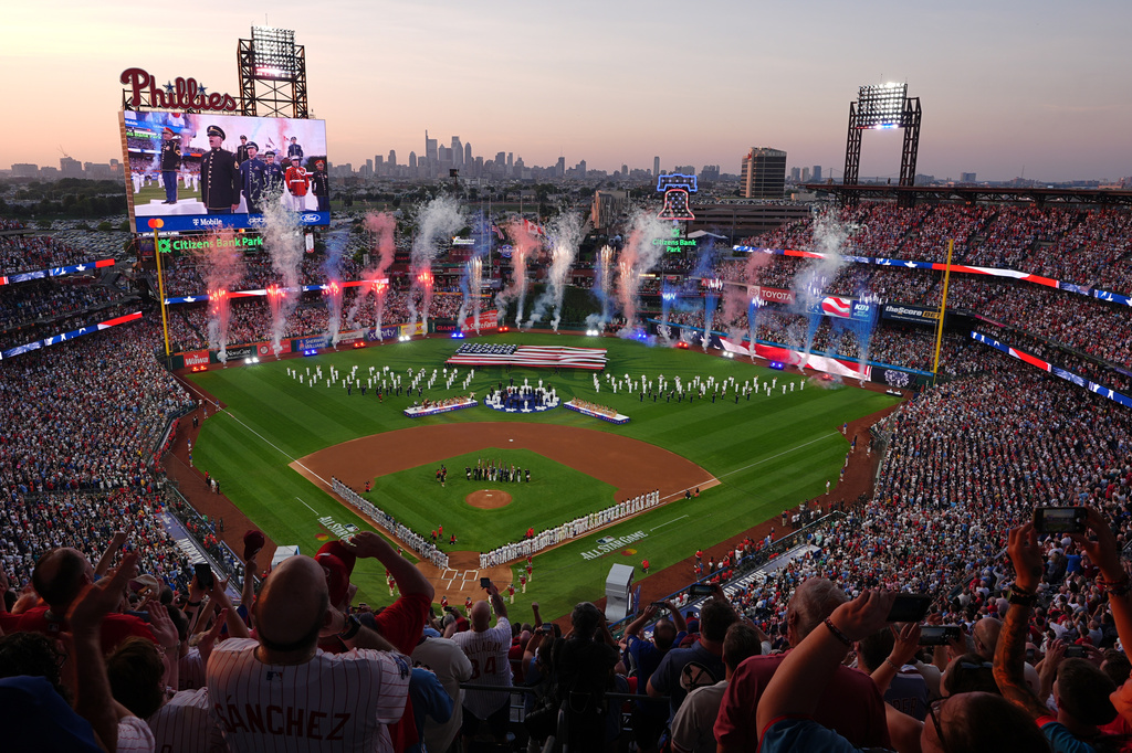 Singer Patti LaBelle performs the national anthem ahead of the MLB baseball All-Star Game between the American League and National League, Tuesday, July 14, 2026, in Philadelphia.(AP Photo/Matt Rourke)