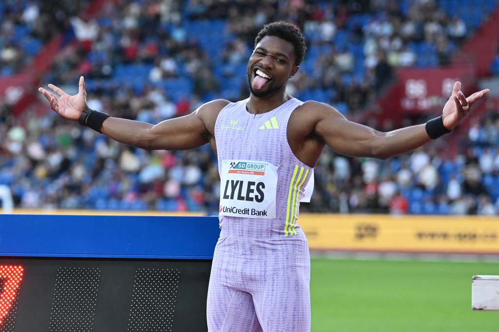 Noah Lyles of United States celebrates after winning the men's 150 meters event at the Golden Spike athletics meeting in Ostrava, Czech Republic, Tuesday, June 16, 2026. (AP Photo/Lukas Kabon)