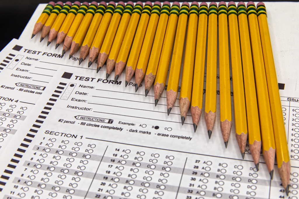 No. 2 pencils and a mock SAT test form are arranged for a photo in Phoenix, Sunday, Aug. 23, 2026.(AP Photo/Dario Lopez-Mills)