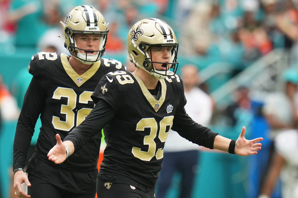 New Orleans Saints place kicker Charlie Smyth (39) reacts after kicking a field goal during the second half of an NFL football game against the Miami Dolphins Sunday, Nov. 30, 2025, in Miami Gardens, Fla. (AP Photo/Lynne Sladky)