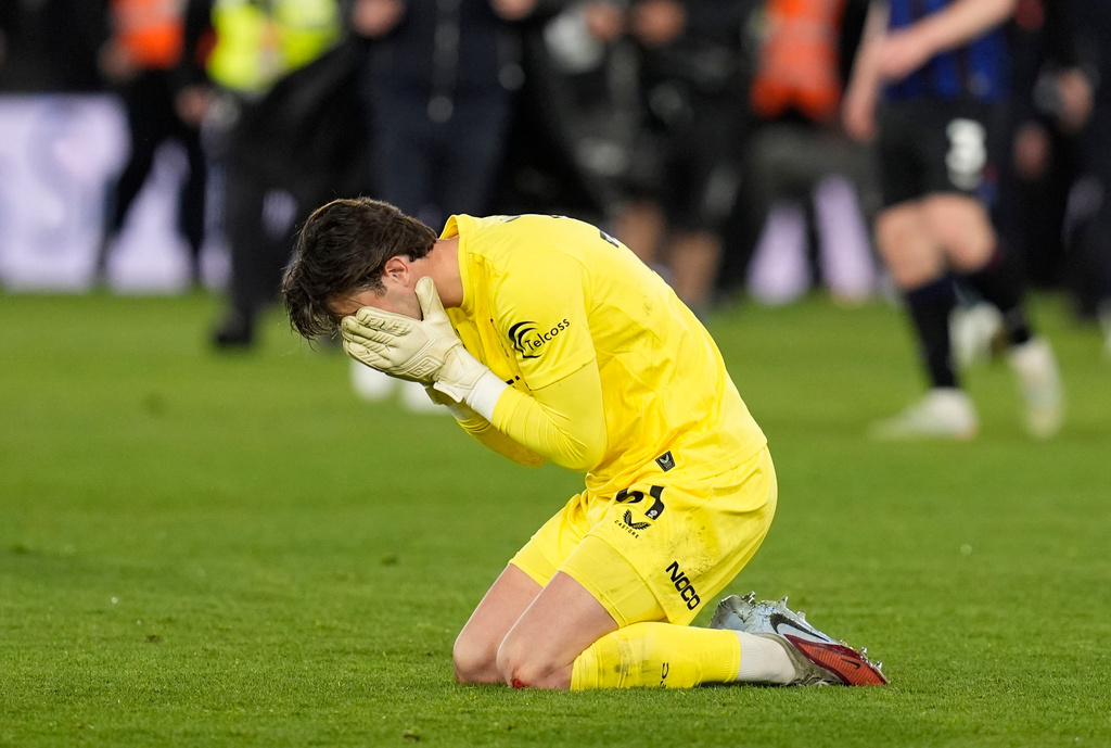 Middlesbrough goalkeeper Sol Brynn reacts after the final whistle in the EFL Championship play off semifinal soccer game between Southampton and Middlesbrough, Tuesday, May 12, 2026, in, Southampton, England. (Andrew Matthews/PA via AP)