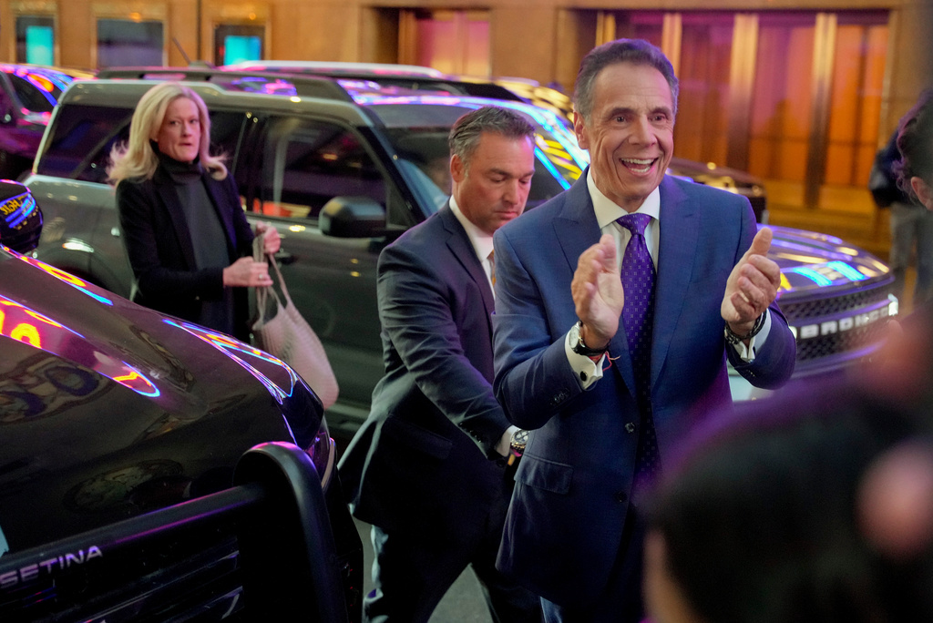 Independent candidate former New York Gov. Andrew Cuomo arrives to participate in a mayoral debate, Thursday, Oct. 16, 2025, in New York. (AP Photo/Angelina Katsanis)