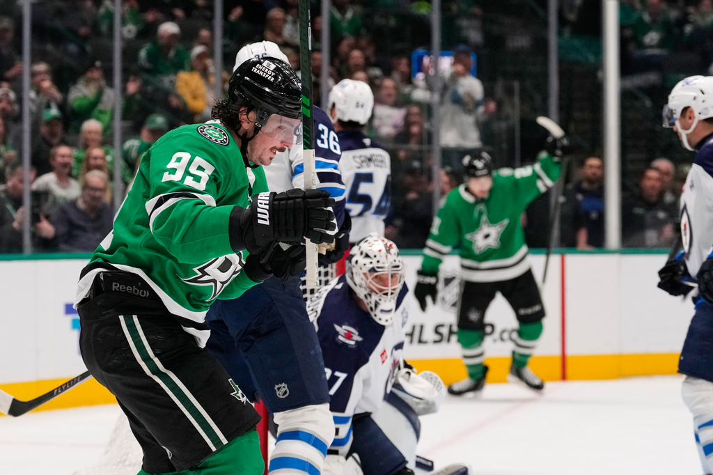 Dallas Stars center Matt Duchene celebrates his goal against the Winnipeg Jets in the first period of an NHL hockey game Thursday, April 2, 2026, in Dallas. (AP Photo/Tony Gutierrez)