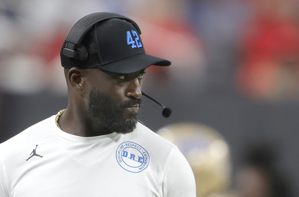 UCLA head coach DeShaun Foster watches as his team plays UNLV during the first half of an NCAA football game Saturday, Sept. 6, 2025, in Las Vegas. (Steve Marcus/Las Vegas Sun via AP)