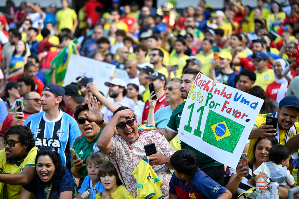 Fans cheer before an international friendly soccer match between Egypt and Brazil in Cleveland, Saturday, June 6, 2026. (AP Photo/David Richard)