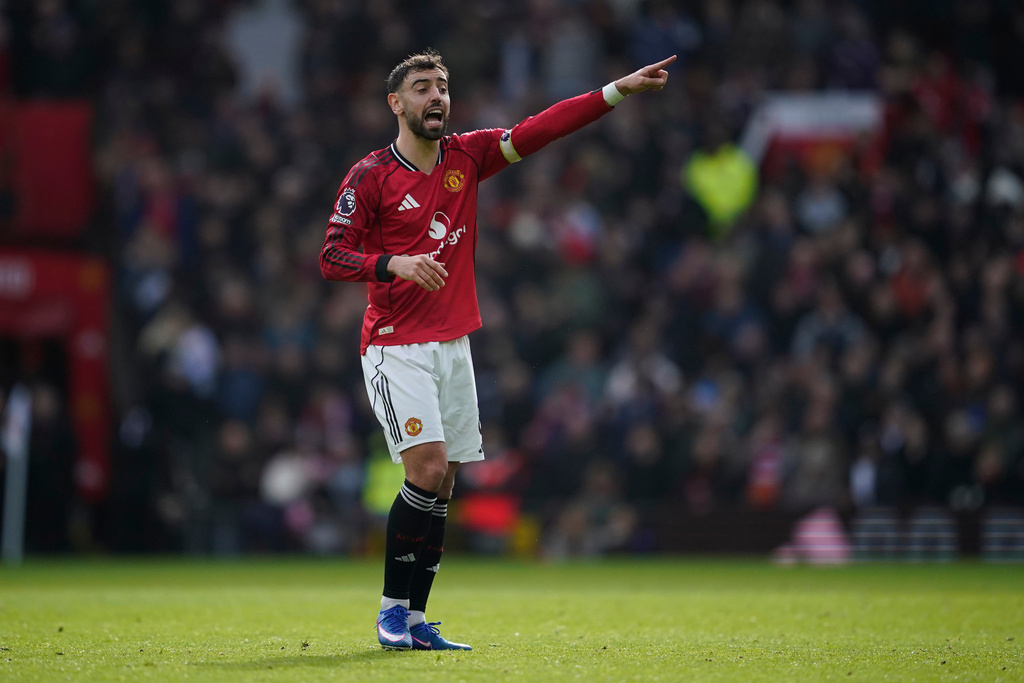 Manchester United's Bruno Fernandes reacts during the Premiier League soccer match between Manchester United and Aston Villa in Manchester, England, Sunday, March 15, 2026. (AP Photo/Dave Thompson)