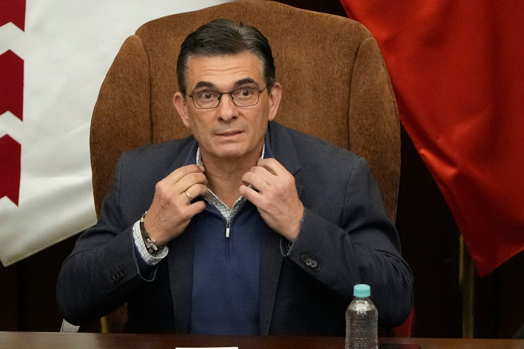 Bolivian President Rodrigo Paz meets with leaders of the Bolivian Workers' Central, or COB, in La Paz, Bolivia, Wednesday, June 17, 2026, after weeks of protests and road blockades across the country.(AP Photo/Juan Karita)