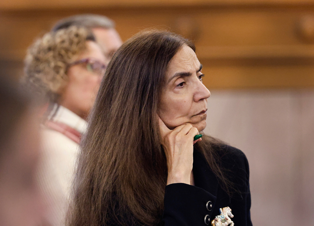 Brian Walshe's mother Diane listens to the case against her son get outlined by prosecutor Greg Connor to the jury. Opening statements in the Brian Walshe murder trial in Norfolk Superior Court, Dedham, Mass., Monday, Dec. 1, 2025 (Greg Derr/The Patriot Ledger via AP, Pool)
