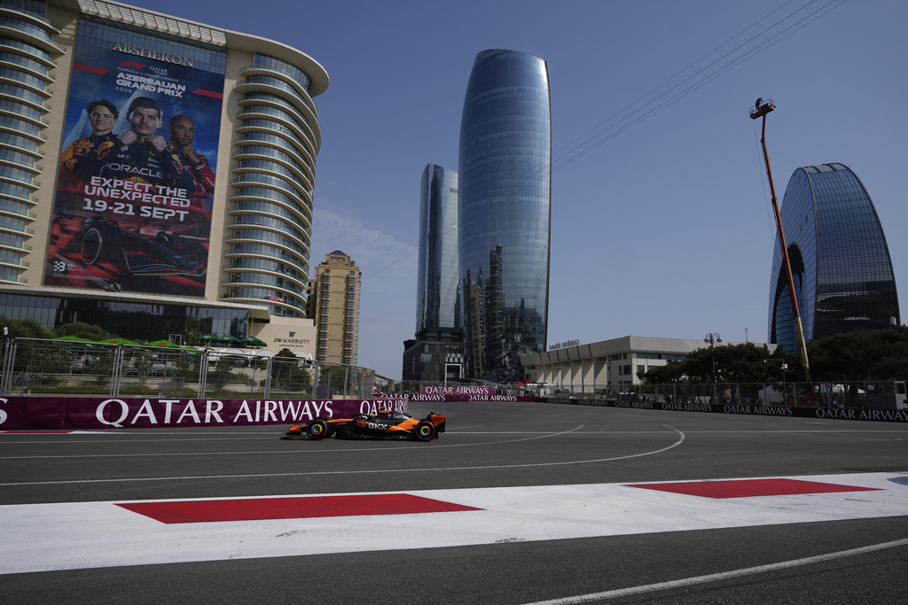 McLaren driver Lando Norris of Britain in action during the first training for the Azerbaijan Formula One Grand Prix in Baku, Azerbaijan, Friday, Sept. 19, 2025. (AP Photo/Darko Bandic)