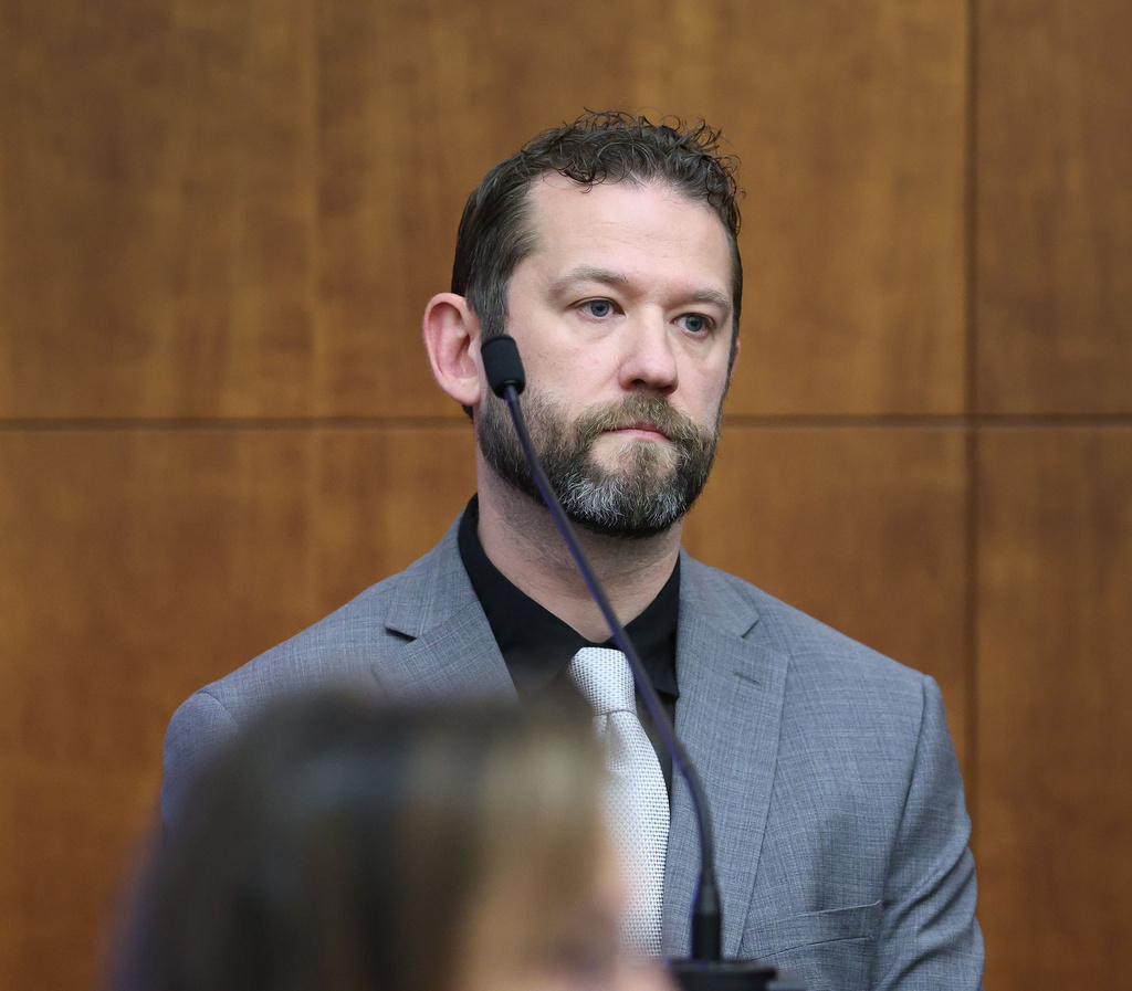 Witness Ian Whiffin of Cellebrite testifies on the stand during Lindsay Clancy's murder trial at Plymouth Superior Court in Plymouth, Mass., Monday, Aug. 17 2026. (Greg Der/The Patriot Ledger via AP, Pool)