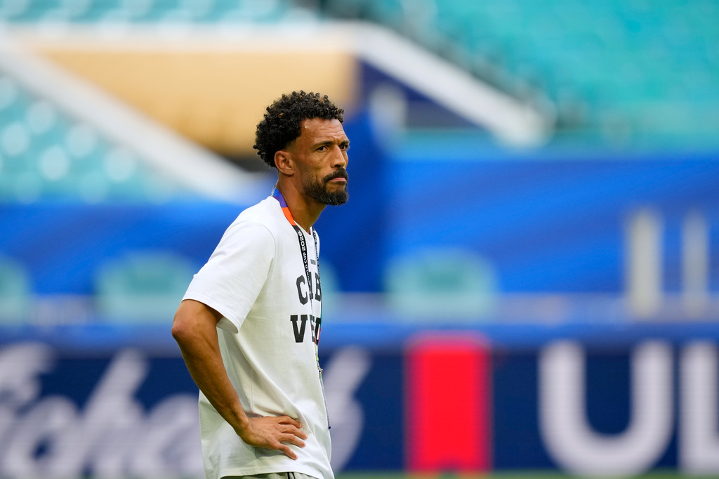 Cape Verde goalkeeper Vozinha walks on the pitch during a team visit on the eve of their Group H World Cup match against Uruguay, in Miami Gardens, Fla., Saturday, June 20, 2026. (AP Photo/Rebecca Blackwell)