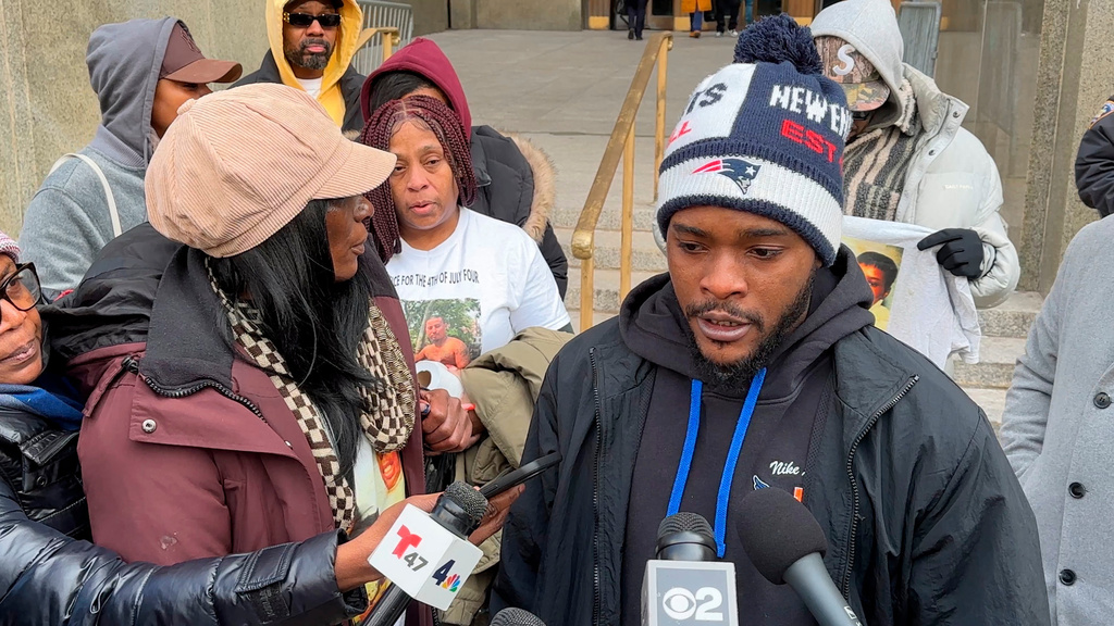 Diamond Pinkney speaks to reporters, Friday, Jan. 16, 2026 in New York, after the sentencing of Daniel Hyden, a drunk driver who killed four people, including her best friend, when he plowed his pickup truck into a crowd at a New York City park on July 4, 2024. (AP Photo/Michael R. Sisak)