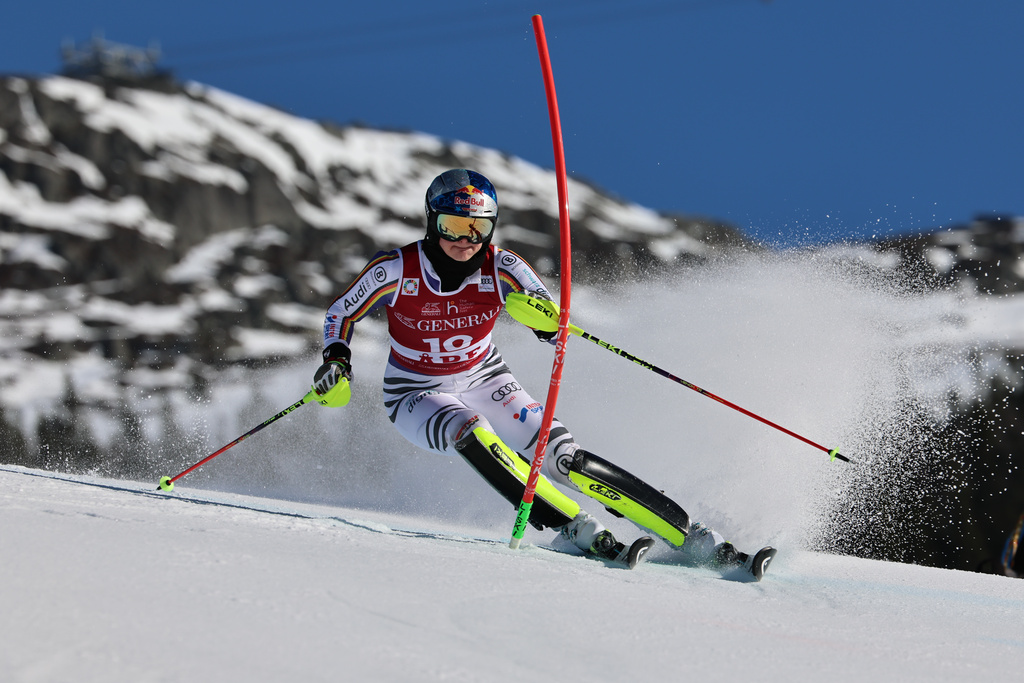 Germany's Emma Aicher speeds down the course, during an alpine ski, women's World Cup slalom, in Are, Sweden, Sunday, March 15, 2026. (AP Photo/Marco Trovati)