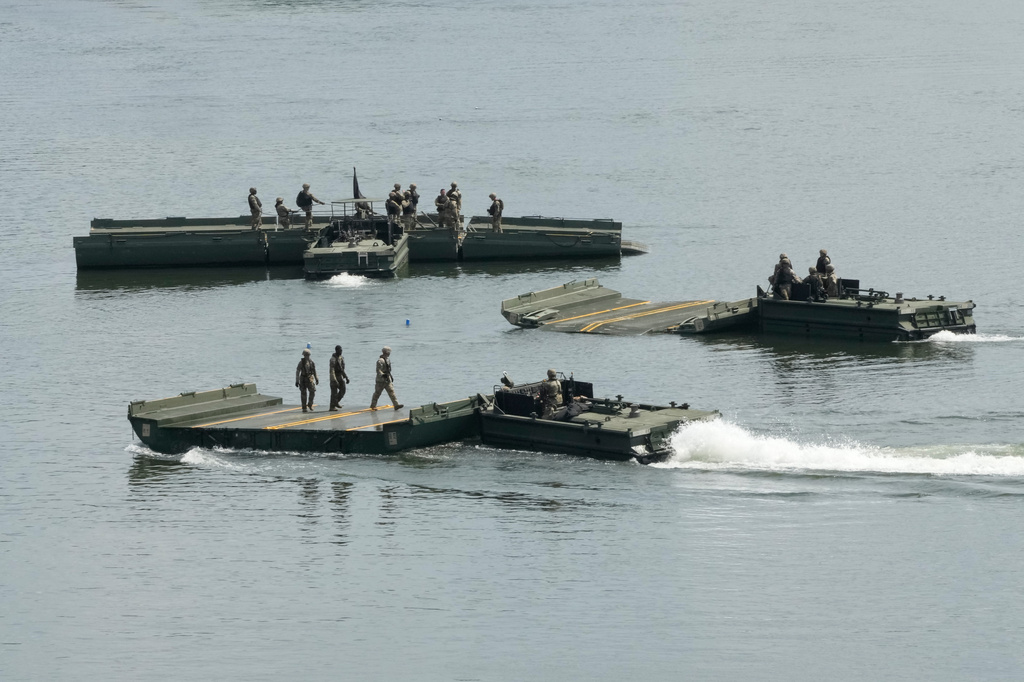 The U.S. Army's soldiers conduct a training exercise on a river in Yeoncheon, South Korea, near the border with North Korea, Tuesday, Aug. 18, 2026. (AP Photo/Ahn Young-joon)