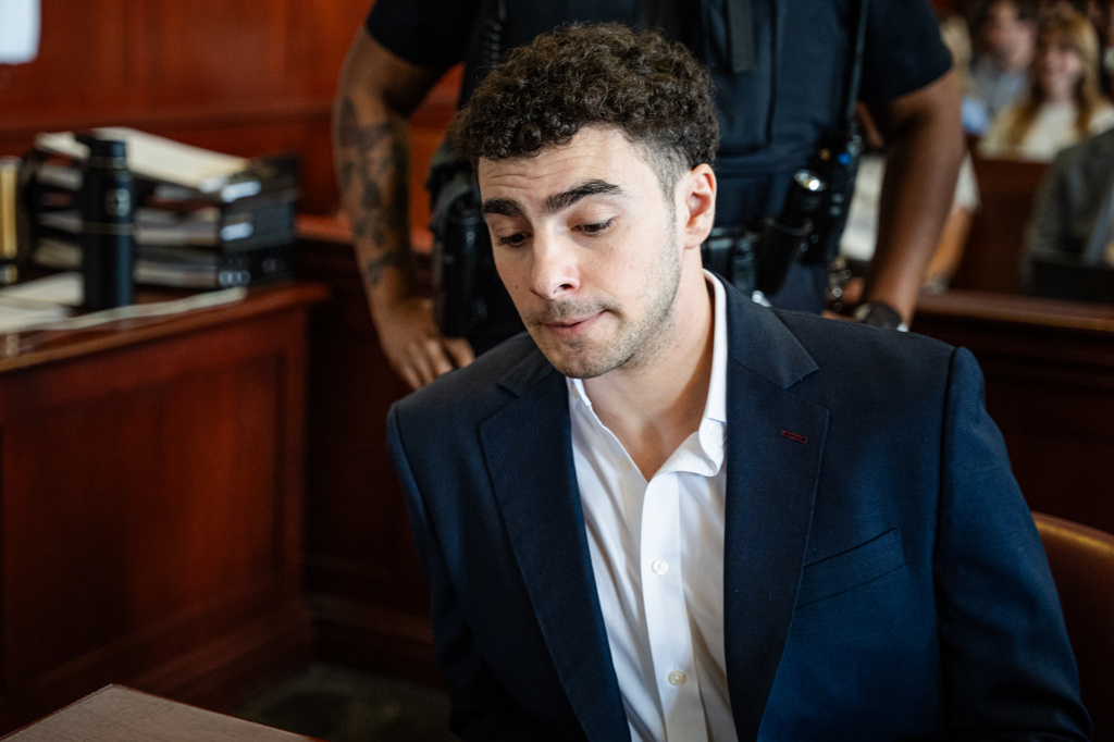 FILE - Luigi Mangione appears for a pre-trial hearing at Manhattan Criminal Court in New York, on June 17, 2026. (AP Photo/Angelina Katsanis, Pool)