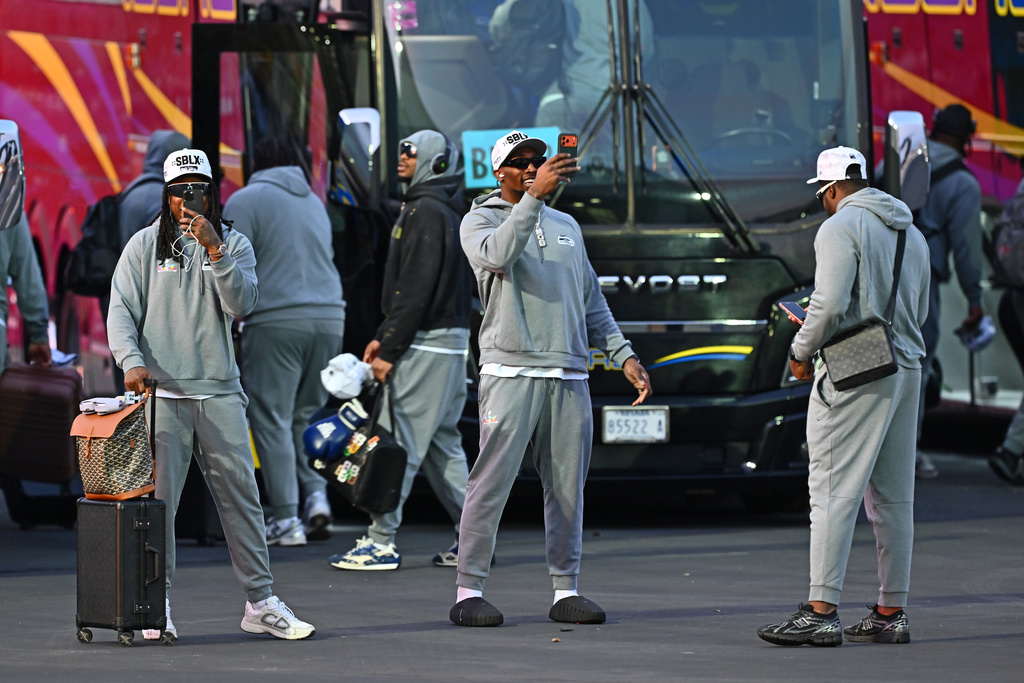 The Seattle Seahawks arrive at San Jose Mineta International Airport in San Jose, Calif., on Sunday, Feb. 1, 2026, ahead of NFL football's Super Bowl LX. (Jose Carlos Fajardo/Bay Area News Group via AP)/Bay Area News Group via AP)