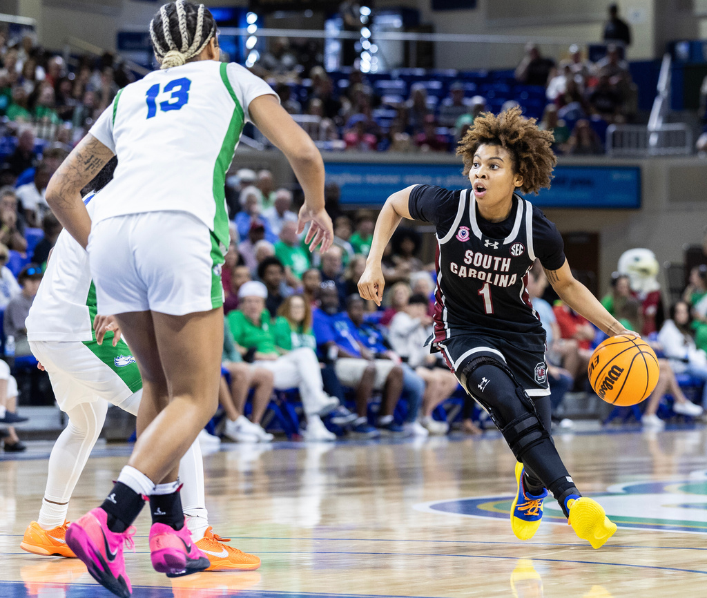 South Carolina guard Maddy McDaniel (1) dribbles the ball during an NCAA college basketball game against Florida Gulf Coast in Fort Myers, Fla., Saturday, Dec. 20, 2025. (AP Photo/Willie J. Allen Jr.)