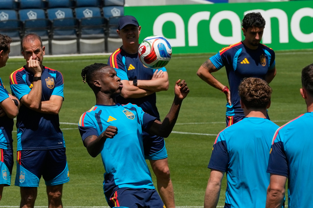 Spain's Nico Williams and teammates attend a training session ahead of a World Cup quarterfinal soccer match against Belgium in Carson, Calif., Thursday, July 9, 2026. (AP Photo/Andre Penner)