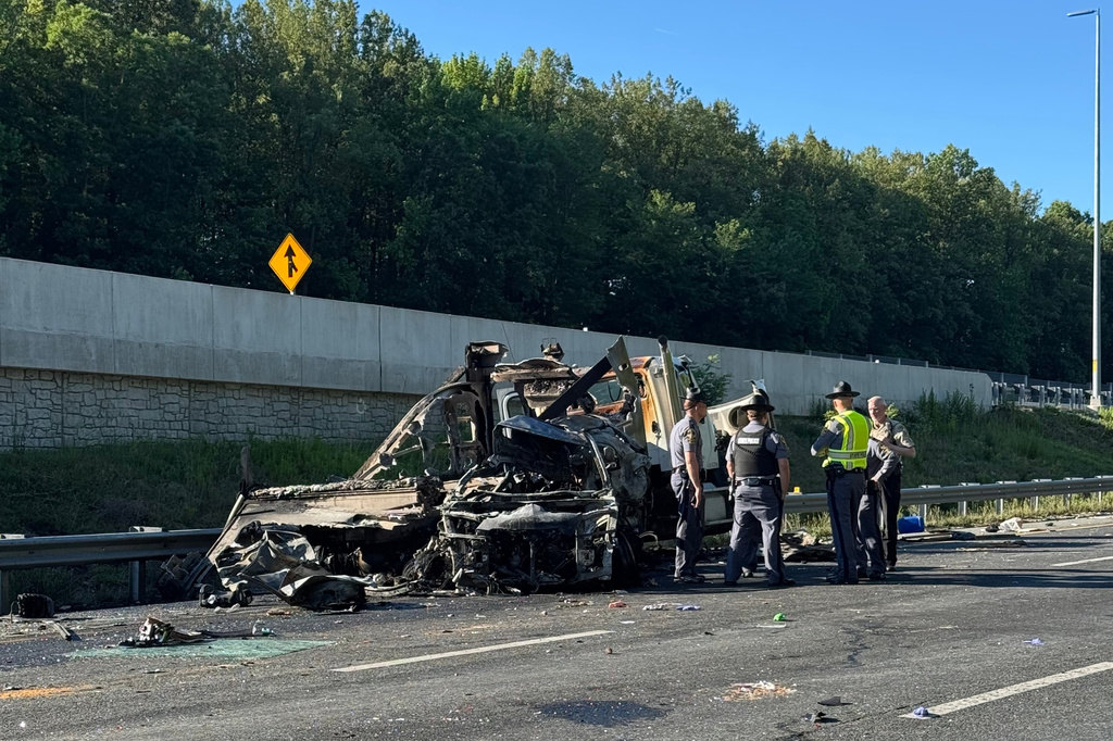 This photo provided by the Virginia State Police, shows the scene of a fatal accident involving a bus on Interstate 95 near Quantico, Va., on Friday, May 29, 2026. (Virginia State Police via AP)