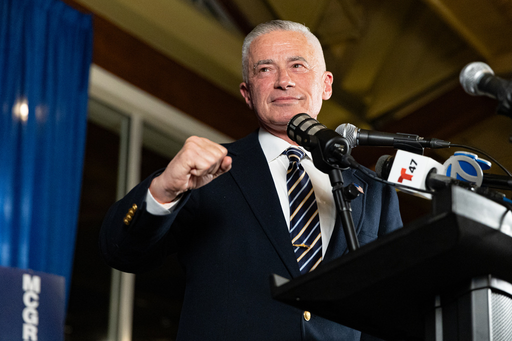 Jersey City mayoral candidate Jim McGreevey speaks to supporters at his election night party, Jersey City, Tuesday, Nov. 4, 2025, in Jersey City, N.J. (AP Photo/Stefan Jeremiah)