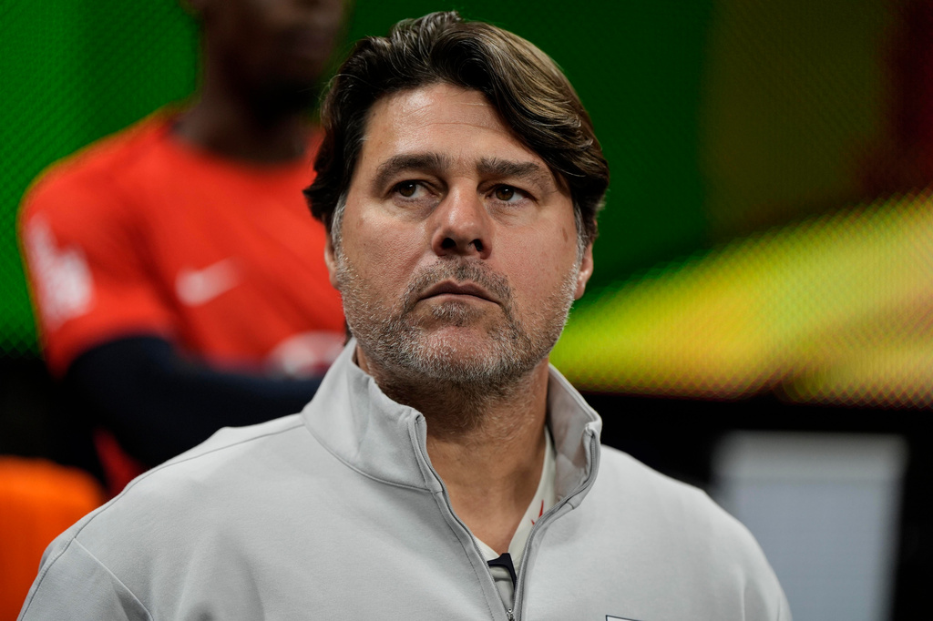 USA head coach Mauricio Pochettino prepares for play agsinst Portugal during the first half of an international friendly soccer match, Tuesday, March 31, 2026, in Atlanta. (AP Photo/Mike Stewart)