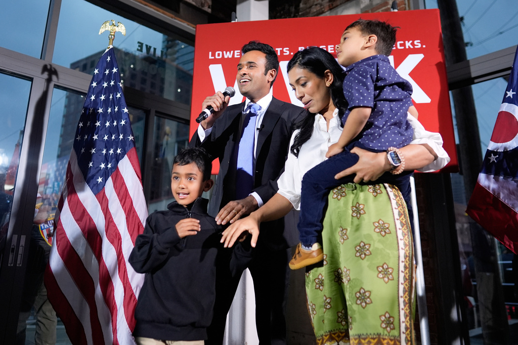 Republican Ohio gubernatorial candidate Vivek Ramaswamy, alongside his sons, Karthik and Arjun, and his wife, Apoorva Ramaswamy, speaks during a watch party at the Spruce St. Sporting sports bar after winning the party?s nomination for governor Tuesday, May 5, 2026, in Columbus. (AP Photo/Carolyn Kaster)