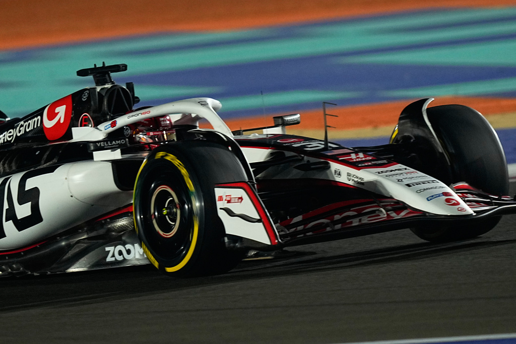 Haas driver Esteban Ocon of France in action during the sprint qualifying for the Formula One Qatar Grand Prix in Friday, Nov. 28, 2025. (AP Photo/Altaf Qadri, Pool)