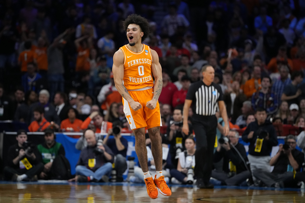 Tennessee's Ja'kobi Gillespie celebrates after Tennessee beat Virginia in the second round of the NCAA college basketball tournament, Sunday, March 22, 2026, in Philadelphia. (AP Photo/Matt Slocum)