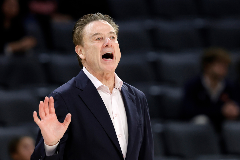 St. Johns head basketball coach Rick Pitino calls out to players during the first half of an NCAA college basketball game between St. John's and Auburn in the Players Era tournament Wednesday, Nov. 26, 2025, in Las Vegas. (AP Photo/Steve Marcus)