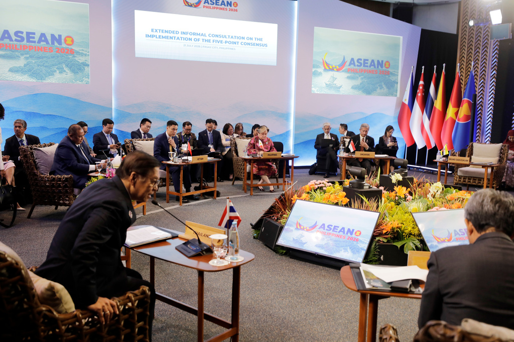 ASEAN Chair and Philippine Foreign Secretary Theresa Lazaro, center, hosts an informal consultation with Foreign Ministers during the Association of Southeast Asian Nations (ASEAN) Foreign Ministers' Meeting at the Philippine International Convention Center in Manila, Tuesday, July 21, 2026. (Francis R. Malasig/Pool Photo via AP)