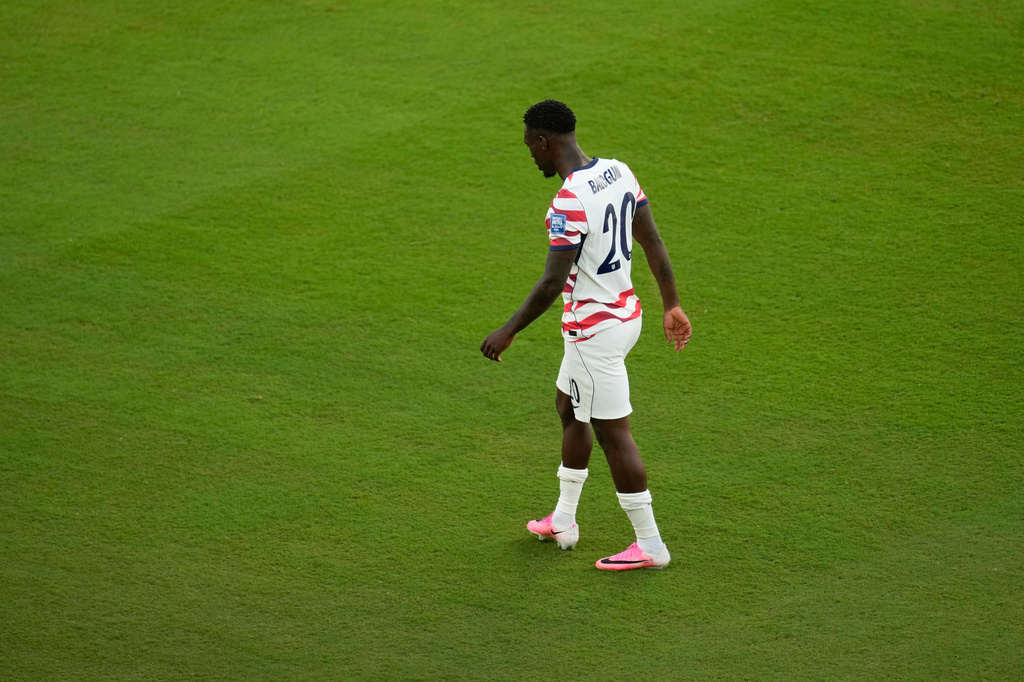 United States' Folarin Balogun (20) reacts to a red card during the World Cup round of 32 soccer match between the United States and Bosnia in Santa Clara, Calif., near San Francisco, Wednesday, July 1, 2026. (AP Photo/Jeff Chiu)
