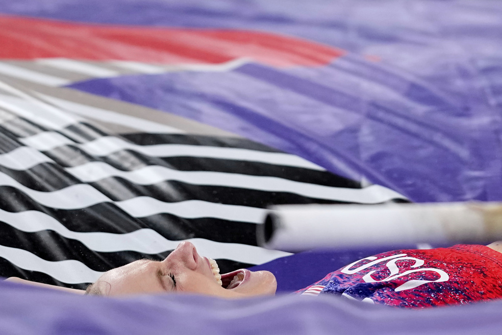 United States' Katie Moon reacts after an attempt in the women's pole vault final at the World Athletics Championships in Tokyo, Wednesday, Sept. 17, 2025. (AP Photo/Matthias Schrader)