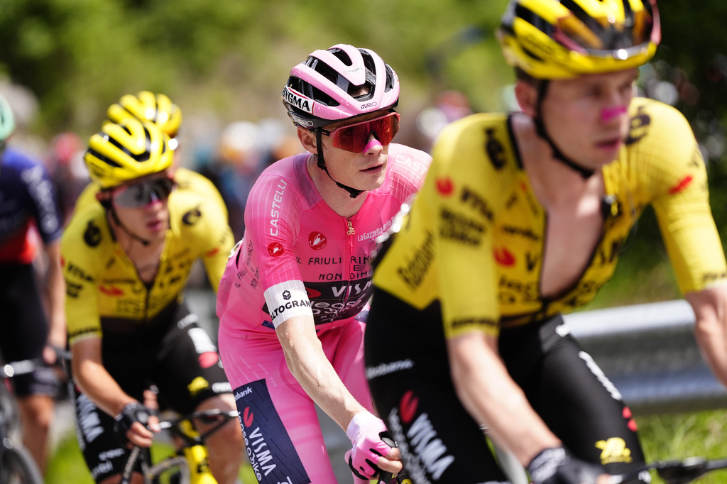 Denmark's Jonas Vingegaard Hansen of Team Visma | Lease A Bike (Pink jersey) during the 20th stage of the Giro d'Italia cycling race from Gemona del Friuli to Piancavallo, Italy, Saturday May 30, 2026. (Fabio Ferrari/LaPresse via AP)