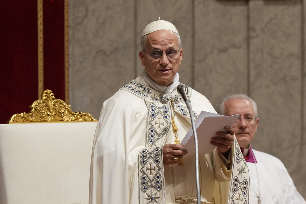 Pope Leo XIV arrives to preside over the first Vespers and the 'Te Deum' in St. Peter's Basilica at the Vatican, Wednesday, Dec. 31, 2025. (AP Photo/Andrew Medichini)