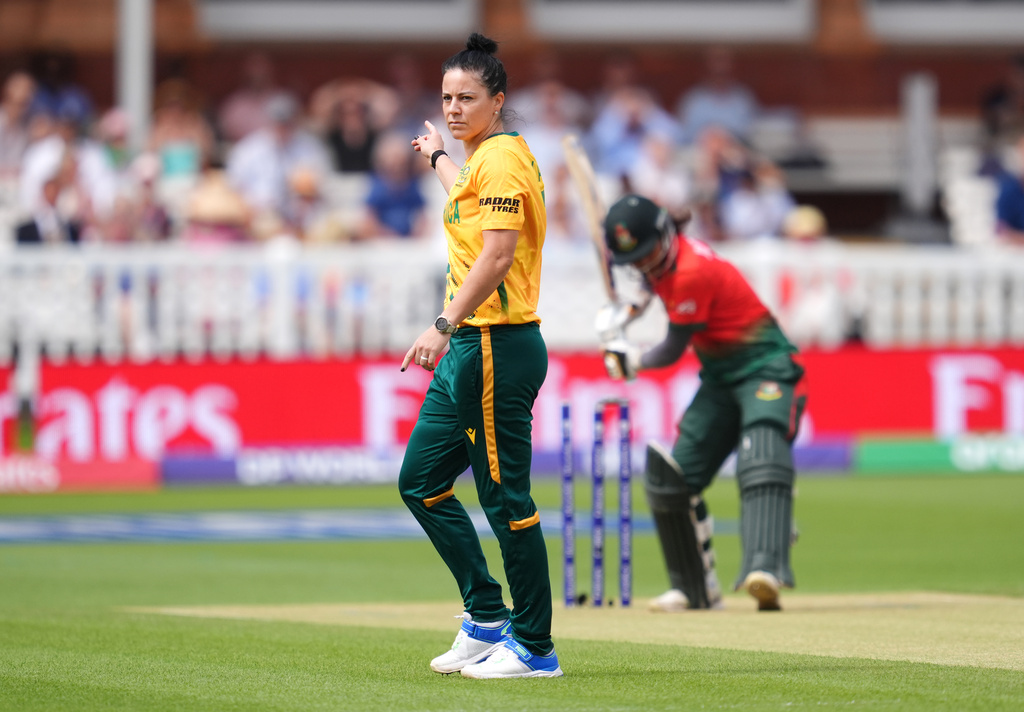South Africa's Marizanne Kapp reacts to bowling out Bangladesh's Juairiya Ferdous during the Women's T20 World Cup cricket match between Bangladesh and South Africa at Lord's Cricket Ground, in London, Sunday June 28, 2026. (Adam Davy/PA via AP)
